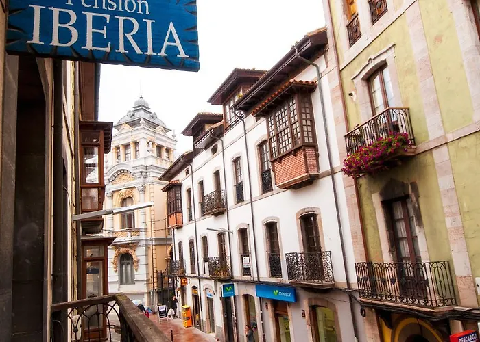 Iberia Pensión Llanes